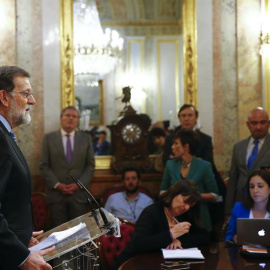 El presidente del Gobierno, Mariano Rajoy durante la rueda de prensa ofrecida tras la aprobación de los Presupuestos Generales del Estado para 2018, 23 de mayo de 2018 en el Congreso de los Diputados de Madrid. EFE/ J.P.Gandul