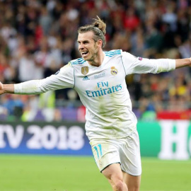 Gareth Bale celebra uno de sus dos goles en la final de Champions contra el Liverpool.- EFE