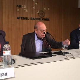 L'exconsellera d'Ensenyament Irene Rigau i l'expresident de la Generalitat Jordi Pujol, en la seva conferència d'aquest dimecres, 20 de maig, a l'Ateneu Barcelonès. CB