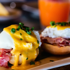 Huevos benedict.