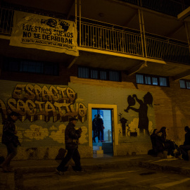 La fachada del Espacio Asociativo de la UVA donde se ubica la Hortaleza Boxing Crew. JAIRO VARGAS