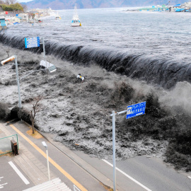 Imagen del Tsunami del 2011, en Fukushima. EFE