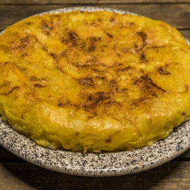 Tortilla de patatas vegana.