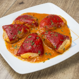 Salsa para pimientos del piquillo rellenos.