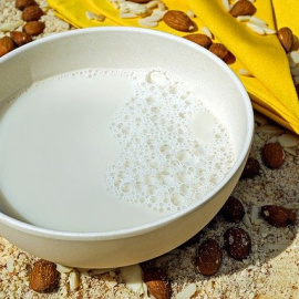 Leche de almendras casera. 