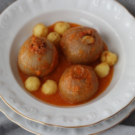 Cebollas rellenas. 