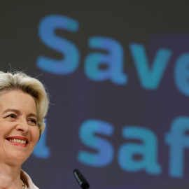 La presidenta de la Comisión Europea, Ursula von der Leyen, durante una conferencia en Bruselas. -REUTERS