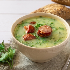 Caldo verde portugués. 