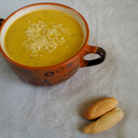 Crema fría de calabacín y mango. 