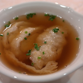 Sopa de dumplings. 