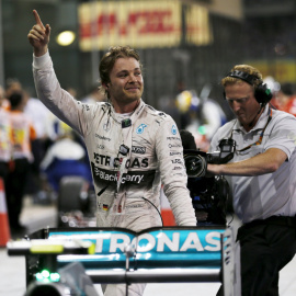 Nico Rosberg tras ganar la carrera en el circuito de Yas Marina. /REUTERS