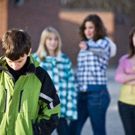 El 'bullying' es un fenómeno complejo que puede estar provocado por diversas causas. / EFE