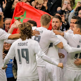 Los jugadores del Real Madrid celebran uno de los goles de Cristiano Ronaldo ante el Athletic Club. EFE/Emilio Naranjo