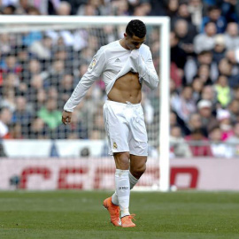 Cristiano Ronaldo durante el partido contra el Atlético de Madrid. / BALLESTEROS (EFE)