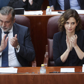 Nueva polémica en la Asamblea de Madrid: la presidenta no deja que Lobato responda a las acusaciones de Ayuso contra su padre