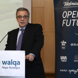 El presidente de la Fundación Telefónica, César Alierta, durante su intervención en la presentación del proyecto Open Future, una iniciativa promovida por Telefónica y el Gobierno de Aragón, dirigida al impulso de la innovación en beneficio