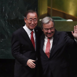 El ex primer ministro António Guterres jura el cargo como nuevo secretario general de la ONU. Reuters