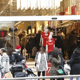 Una tienda de ropa en el centro de Madrid. E.P.