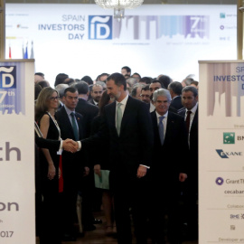 El rey Felipe VI a su llegada a la inauguración de la VII edición del 'Spain Investors Day'. EFE/Juan Carlos Hidalgo