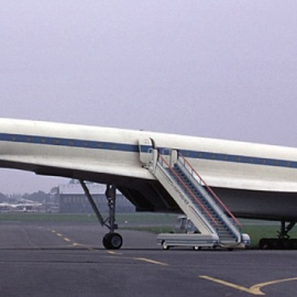 Primer avión civil supersónico