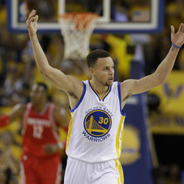 Stephen Curry, estrella de l'NBA, podria trencar el seu contracte amb Under Armour. / AP