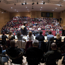 Vista general de la asamblea de trabajadores del Grupo Nueva Pescanova en la que han acordado ir a la huelga durante 24 horas el 14 y el 21 de marzo. EFE/Salvador Sas