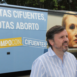 Ignacio Arsuaga, dirigente de Hazte Oír, en contra de Cifuentes por "defender el aborto". EFE