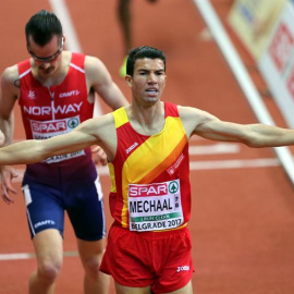 Adel Mechaal celebrando el oro en Belgrado.EFE/ KOCA SULEJMANOVIC