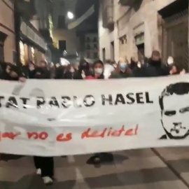 Continúan las protestas contra el encarcelamiento de Pablo Hasél en Barcelona y València