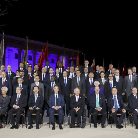 Foto de familia de los ministros de Finanzas y de los gobernadores de los bancos centrales de los países del G-20, en su reunión de Baden Baden (Alemania). REUTERS