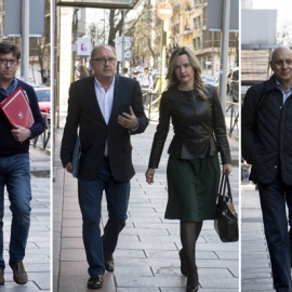 De izquierda a derecha, el representante de Pedro Sánchez, el secretario de Organización de los socialistas navarros Santos Cerdán; los de Susana Díaz, el secretario de Organización del PSOE andaluz, Juan Cornejo, y su homóloga aragonesa, P