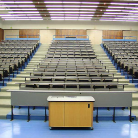 Aula de la facultat de Química de la UB. Universitat de Barcelona