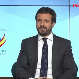 Pablo Casado apela a "salir de la radicalidad" tras recibir Reyes Maroto una navaja aparentemente ensangrentada