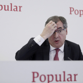 El consejero delegado del Banco Popular, Ignacio Sánchez-Asiaín, durante la rueda de prensa para presenta los resultados del primer trimestre. EFE/Fernando Alvarado