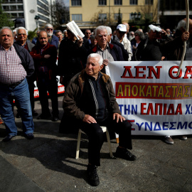 Manifestación de pensionistas en el centro de Atenas. REUTERS/Alkis Konstantinidis