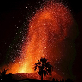 06/11/2021 El volcán de Cumbre Vieja, en La Palma, visto desde el municipio de El Paso.