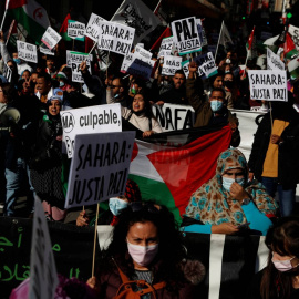 Ciudadanos pro saharauis protestan en Madrid el 13 de noviembre de 2021.