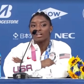 Biles: "Hay que poner la salud mental primero, está bien dejar pasar una competición para centrarte en ti misma"