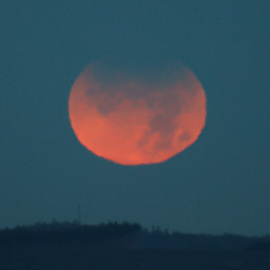 Así se vio el eclipse lunar parcial