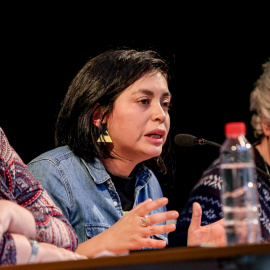 Rommy Arce, en el centro de la imagen, durante una alocución para definir la confluencia en Madrid. Imagen de archivo.