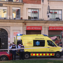 14/12/2021 - Els equips d'emergències a l'entrada de l'empresa Securitas de Tarragona, on un home ha disparat diversos trets.