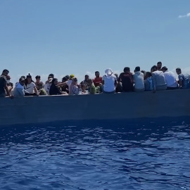 El Astral rescata a 72 personas a la deriva cerca de Lampedusa