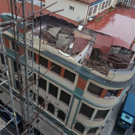 05/01/22.El techo del colegio que se ha derrumbado, en Gijón, a 5 de enero de 2022.