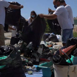 30 voluntarios recogen 330 kg de plásticos en Menorca