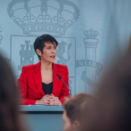 La ministra de Inclusión, Seguridad Social y Migraciones, Elma Saiz, durante la rueda de prensa tras el Consejo de Ministros.