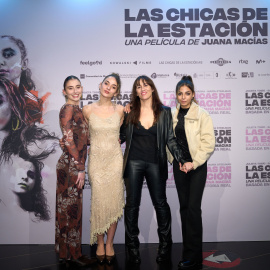 María Steelman, Julieta Tobío, Juana Macías y Salua Hadra en la premier de 'Las chicas de la estación'.