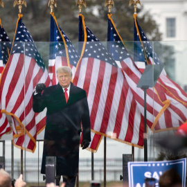 El presidente de EEUU, Donald Trump, cerca de la Casa Blanca el 6 de enero de 2021, en Washington, DC.