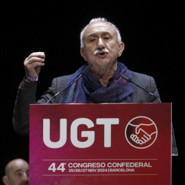 El secretario general de UGT, Pepe Álvarez, durante su intervención en el 44 Congreso Confederal del sindicato, celebrado hoy en Barcelona, tras ser elegido para un tercer mandato al frente del sindicato.