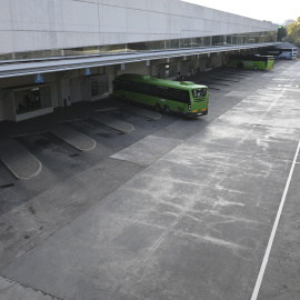 Vista de las dársena de la Estación de Autobuses de Méndez Álvaro de Madrid cuando se ha convocado una jornada de paro de los conductores de autobuses.