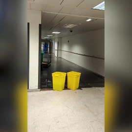 Se inunda el Hospital Infanta Sofía de Madrid: "Cada año convivimos con cubos de basura para recoger el agua"